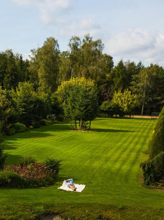 Szumi Las Events & Apartments Regimin Exteriér fotografie