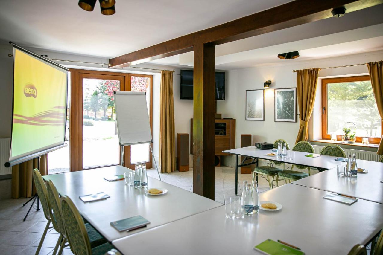 Szumi Las Events & Apartments Regimin Exteriér fotografie