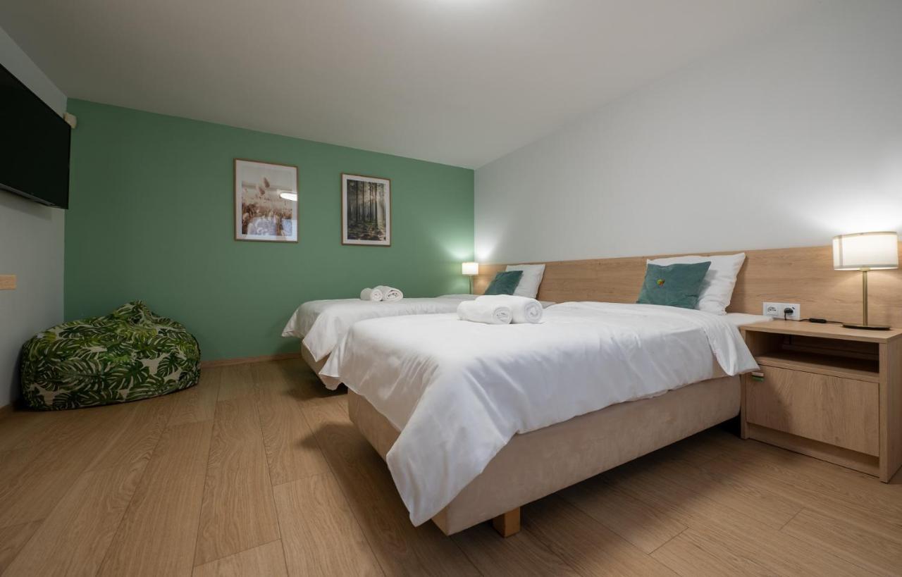 Szumi Las Events & Apartments Regimin Exteriér fotografie